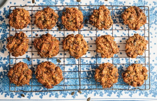 Recipe: Oat and zucchini pantry cookies